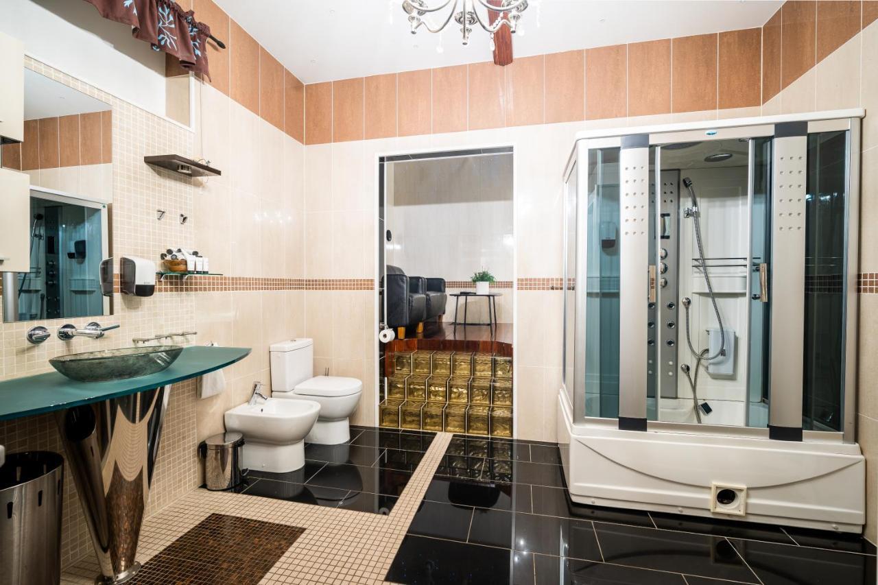 Enter Ultimate Luxury - Jacuzzi & Sauna Tromsø